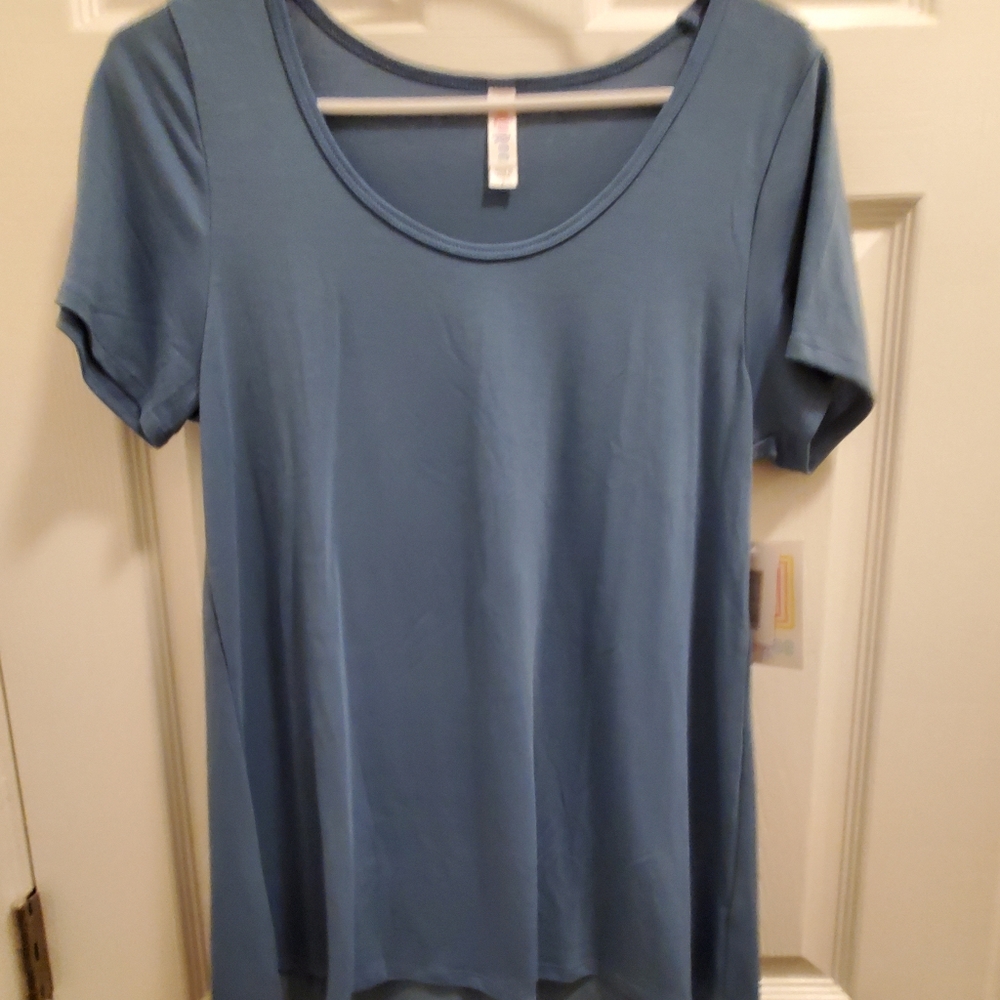 *Lularoe Classic-T*